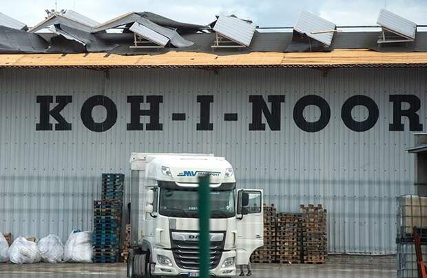 Производитель карандашей Koh-i-Noor предупредил о подорожании продукции до 20% из-за санкций