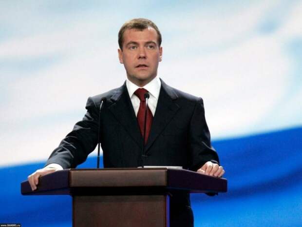 Медведев: Новые санкции против России вынудят Москву к асимметричному ответу