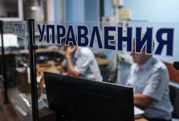Девушка украла с банковского счета коллеги 200 тыс. рублей