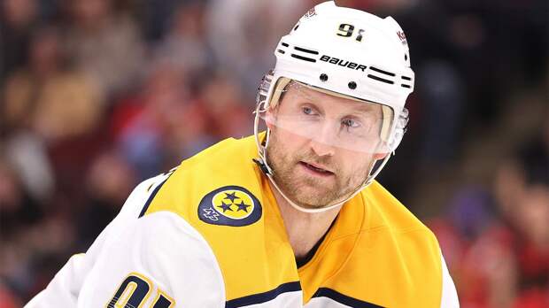 Стэмкос согласен на переход в три команды НХЛ