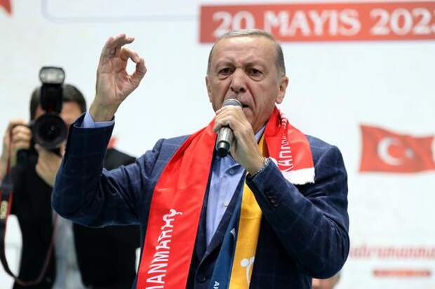 Эрдоган провел экстренное заседание после предупреждения о подготовке переворота