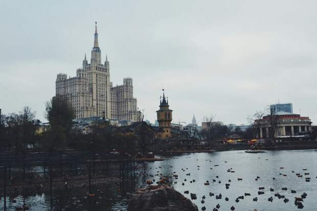 В Москве начался капремонт дома, в котором живет Александра Пахмутова