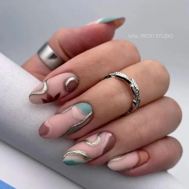 Деловой маникюр весны 2022: модные тенденции и 20 стильных новинок