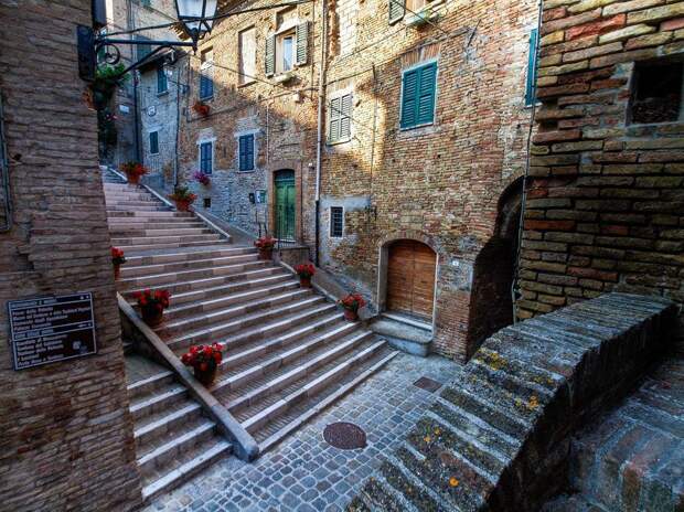 ITSmallTowns41 Там, где живет сказка: Очаровательные маленькие городки Италии
