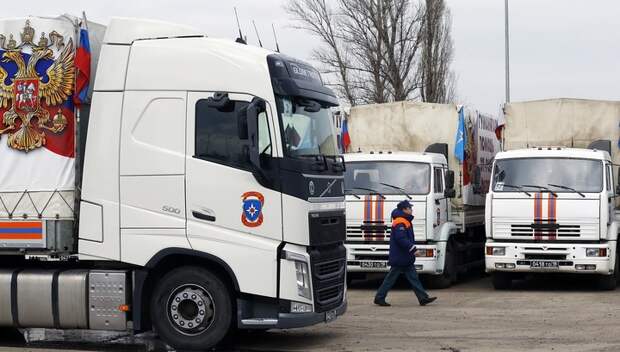 В Донбасс отправился очередной российский гуманитарный конвой В Донбасс отправился очередной российский гуманитарный конвой