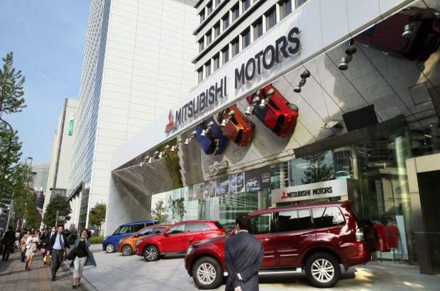 Акции Mitsubishi Motors обвалились на 20%