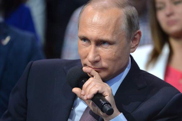 Путин на медиафоруме ОНФ.png