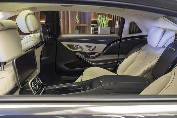 Афера с автомобилем Майбах Афера с автомобилем Майбах maybach, mercedes-benz, s-class, авто