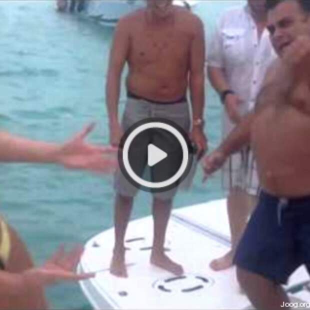 Зажигательный танец толстяка и сексуальной девушки