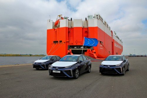 2015 Toyota Mirai в европейском порту