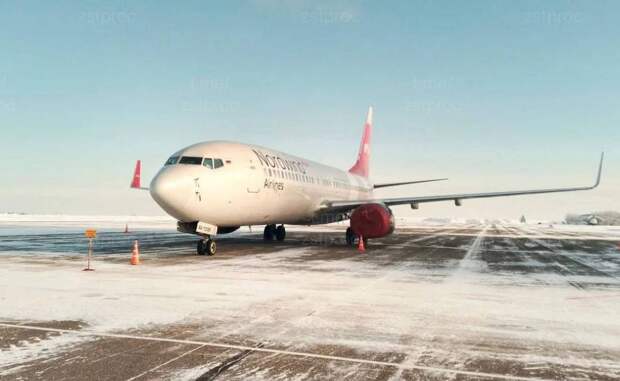 Вылетевший из Сочи самолет с пассажирами на борту совершил экстренную посадку