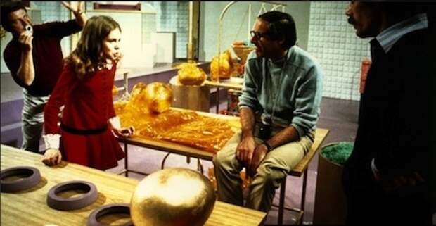 Awesome Behind The Scenes Photos From Old Movies (21)