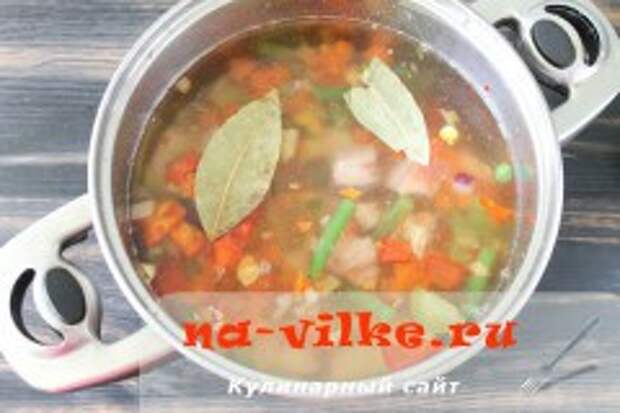 Суп с мексиканской смесью и соленой грудинкой