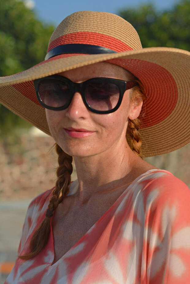 Floral kaftan, wide-brimmed hat, cat eye sunglasses | Not Dressed As Lamb