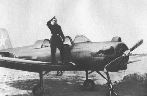 Юрий Алексеевич Гагарин – первый космонавт Юрий Алексеевич Гагарин – первый космонавт история, космос, первый, полет, ссср