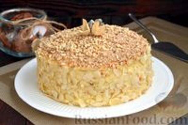 Фото приготовления рецепта: Творожный торт с заварным кремом (на сковороде) - шаг №22