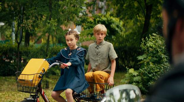 Терминатор на минималках: Павел Прилучный и Олег Комаров в трейлере фильма «Приключения жёлтого чемоданчика»