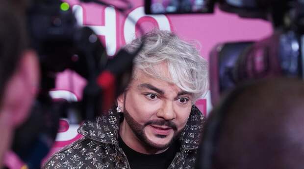 Адвокат объяснила, что ждет Киркорова за повторное курение в аэропорту