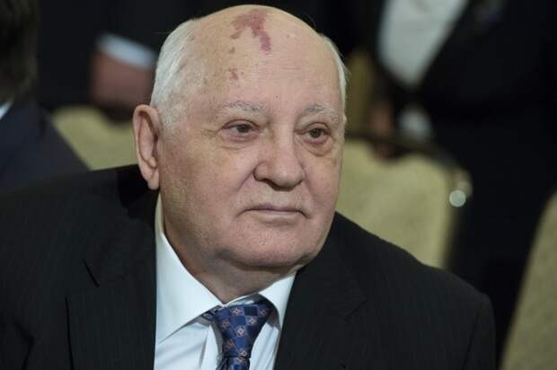 Бесполитик: Горбачев частично парализован из-за тяжелой болезни