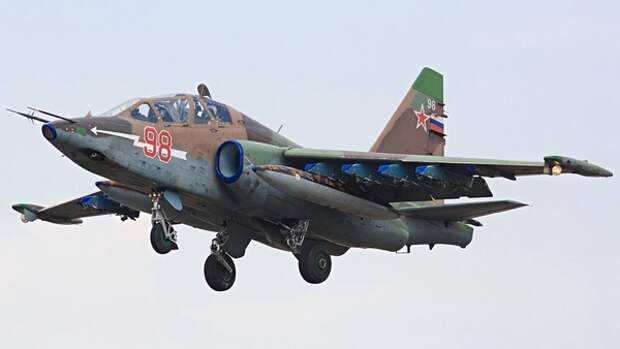 Аналитик NI восхитился смертоносным арсеналом российского штурмовика Су-25