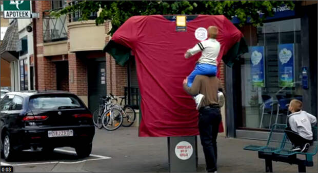 http://randymatheson.com/wp-content/uploads/2012/07/telenet_football_jersey_billboards.jpg