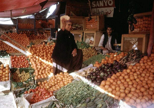 27. Фрукты и овощи  афганистан, ретро, фотография