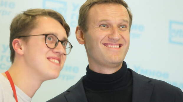 Оскорблённому Навальным ветерану вызвали скорую, когда он узнал о скандале