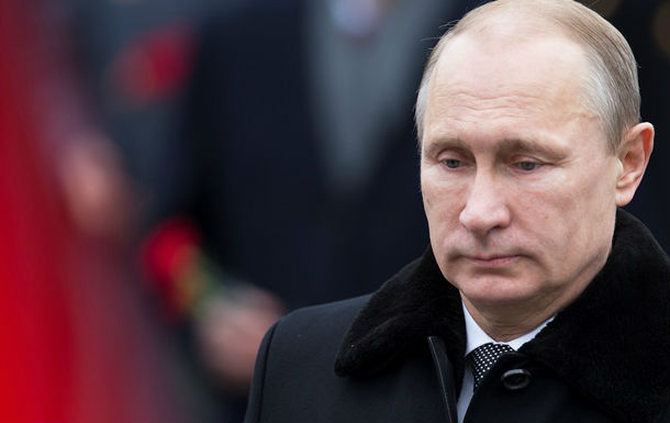 Не появлялся на публике уже неделю. Куда пропал Путин?