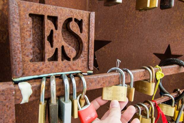 Медведев прокомментировал угрозу Каллас о запрете выдачи Шенгена бойцам СВО