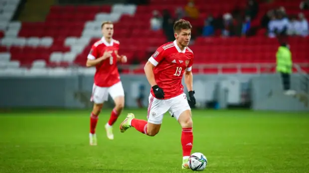 Российские футболисты заработали 16 жёлтых карточек в отборе к ЧМ-2022