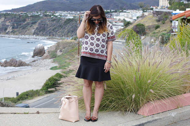 Totally awesome top and skirt outfit