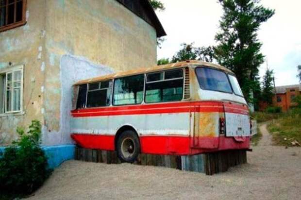 Топ-10: Удивительные способы утилизации старых автобусов