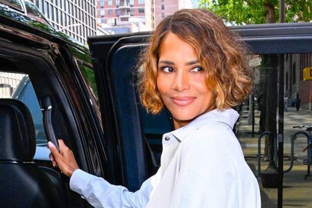 19 Actors Who Were Told To Get Cosmetic Surgery But Refused