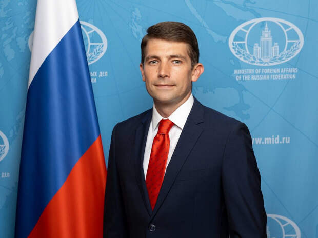 Застрявшие в Дубае туристы из России требовали лобстеров и чёрную икру