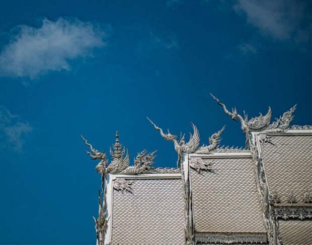 Белый храм: самое удивительное буддийское сооружение в мире (фото + текст)