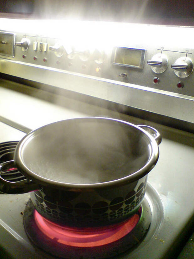 СЛИВАЕШЬ ВОДУ ПОСЛЕ МАКАРОН – ОЧЕНЬ ЗРЯ.