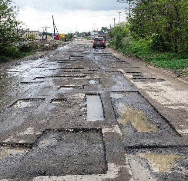 Суровый и беспощадный тетрис асфальт, дорожная разметка, надписи на машинах, прикол