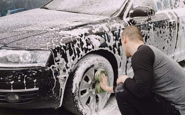 Эксперт назвал идеальное время для тщательной мойки автомобиля после зимы