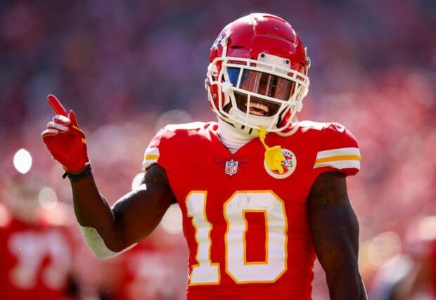 tyreek hill responds mina kimes