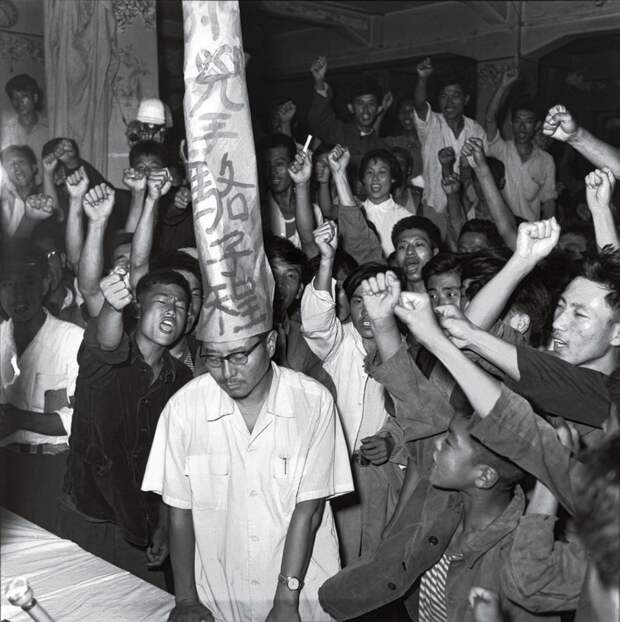 Культурная революция в Китае в 1966 году