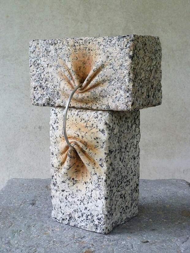 Испанец научился мять камни для создания скульптур прикол, фото