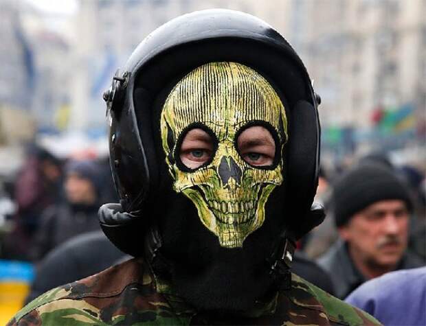 «Наша страна поддерживает фашистские отряды», — французы после просмотра фильма «Украина: Маски революции» (ВИДЕО)