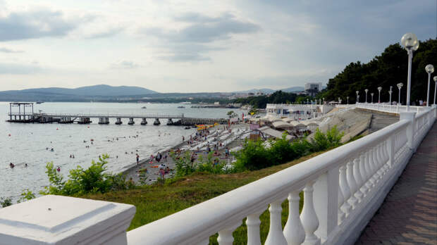 Жители Геленджика о благоустройстве города: «Наслаждаемся зеленью и красотой»