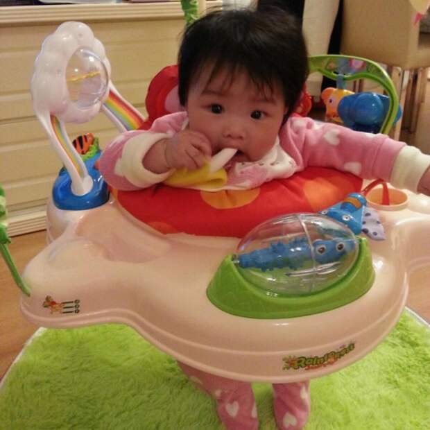 23. Детские прыгунки Fisher-Price Jumperoo 23. Детские прыгунки Fisher-Price Jumperoo дети, товар