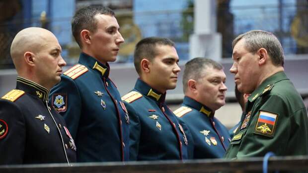 Путин пообещал присвоить звание Героя России посмертно офицеру из Дагестана Избакиеву