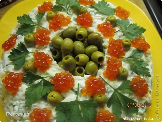 Царский салат с кальмарами и красной икрой (7) (520x390, 150Kb)