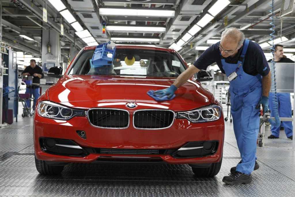 КИДАЛОВО ПОД МАРКОЙ BMW. «Автотор» в Калининграде выпускает фальшивые тачки