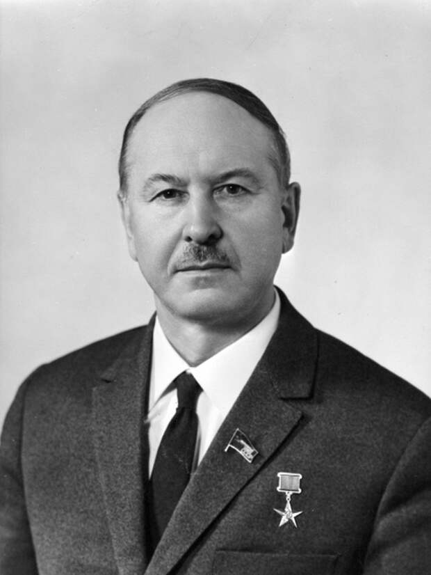 Фото открытых источников.  Пономарёв, один из "идеологов" КПСС, некоторое время был заместителем Суслова в 1940-е годы