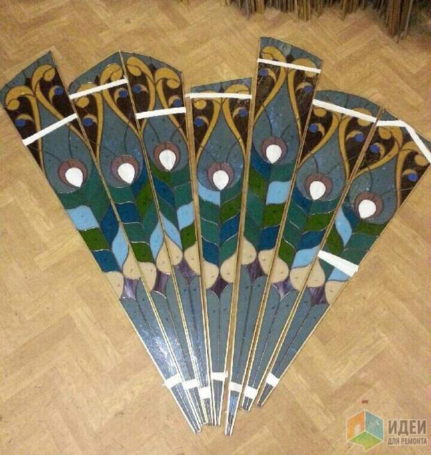 Входной козырек, витраж и ковка Входной козырек, витраж и ковка