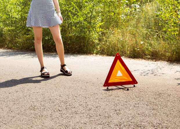 13-летняя девочка за рулем иномарки совершила ДТП с грузовиком в Ленобласти